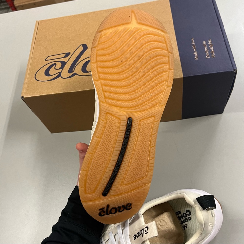 NIB Clove Strada Sneaker In Sand And White Multi Sizes - Picture 7 of 15